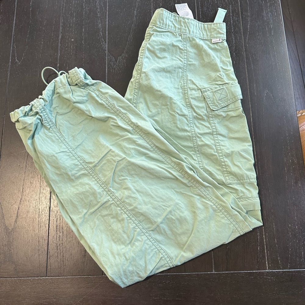 Levi’s Cargo Pants